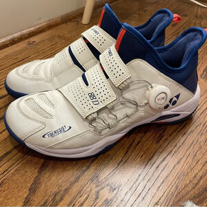 Yonex badminton indoor court shoes